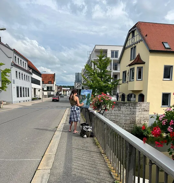 Image of Überwuchertes Haus und Weide an der Donau by Karina Semenyuk, size: 58 x 75, made of Oil on canvas, Paintings medium, from Riedlingen, Germany, part of the Summer 2025 series, priced at €500